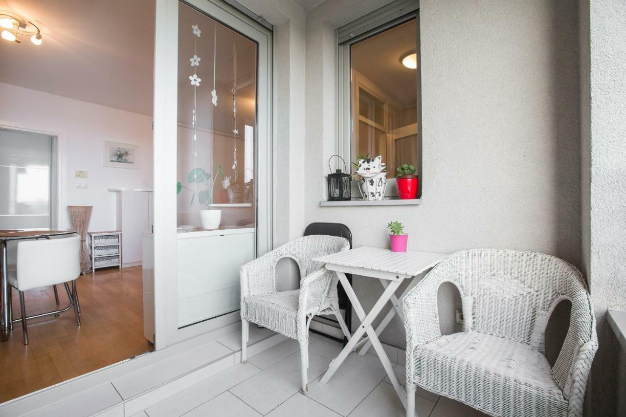 Cozy & Modern Studio With Balcony Загреб Екстериор снимка